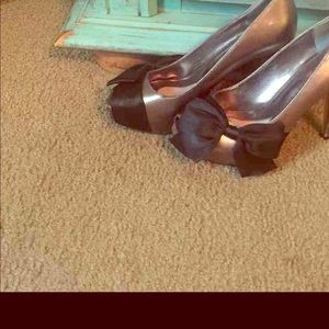 Paris Hilton high heels